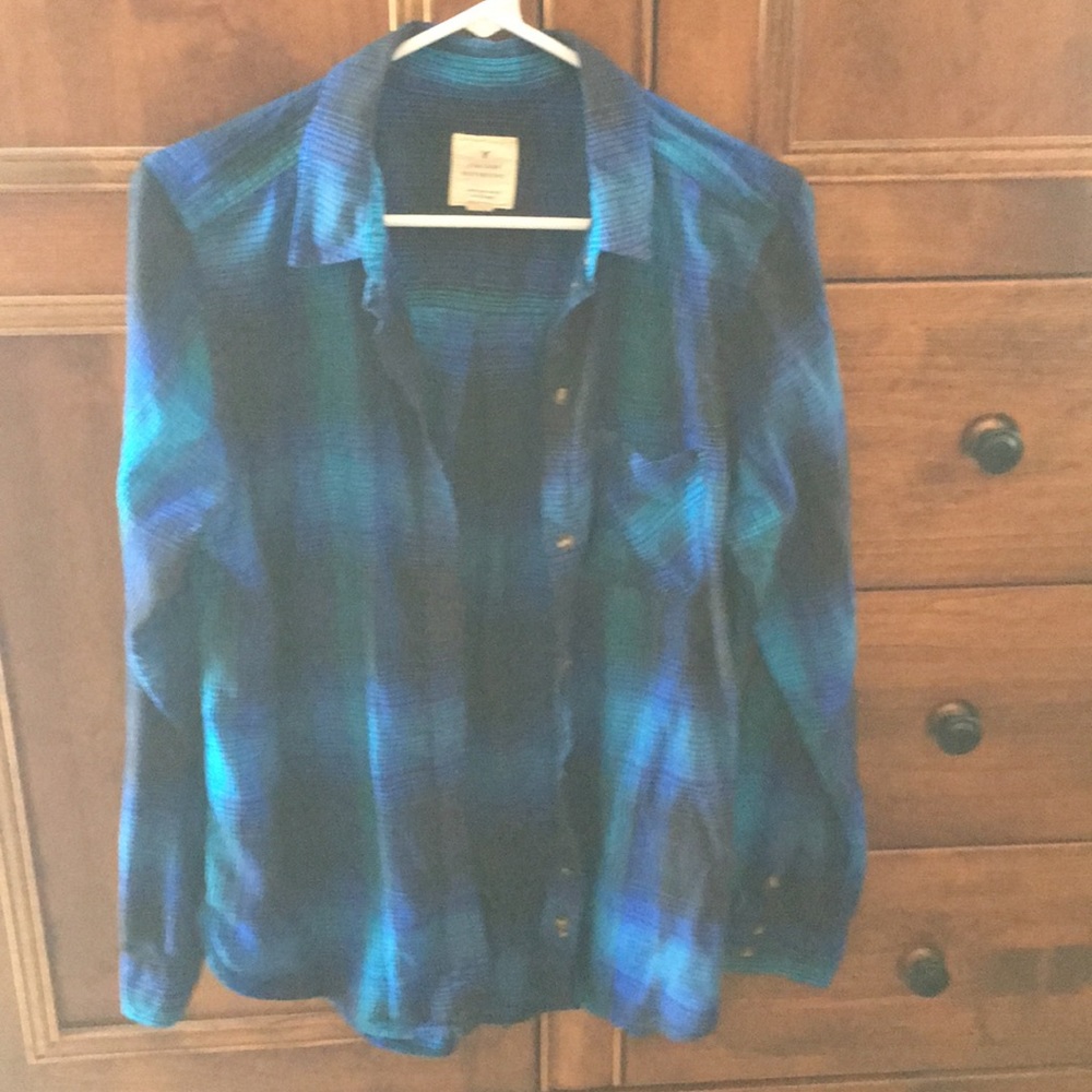 Women’s shirt